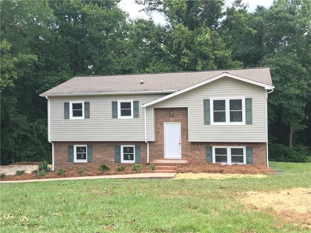 Property image 1 at 1344 Prince Street, Hickory, NC 28602