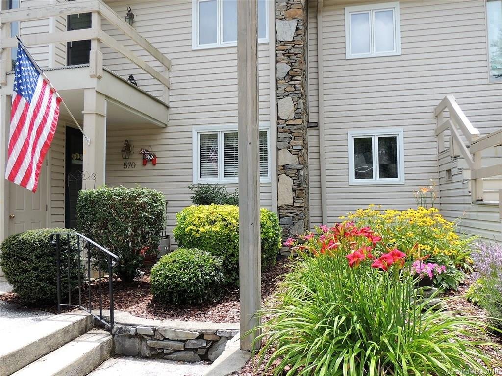 Property image 1 at 570 N Britton Creek Drive, Hendersonville, NC 28791