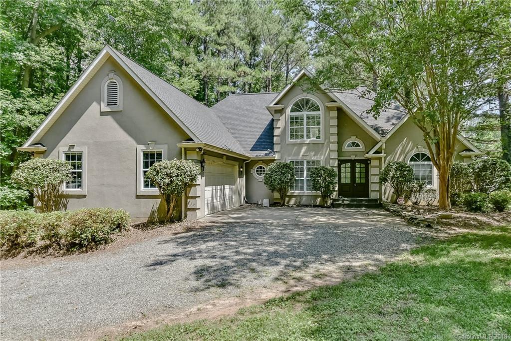 Property image 1 at 5707 Mountain Point Lane, Charlotte, NC 28216