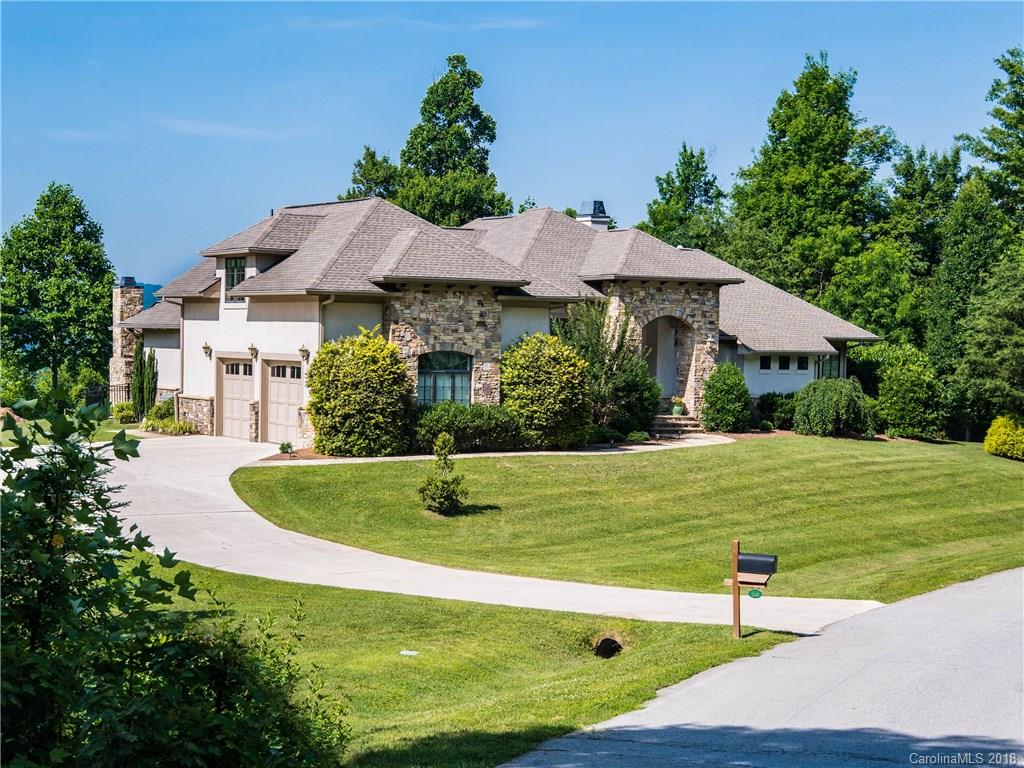 Property image 1 at 260 Crossvine Trail, Hendersonville, NC 28739