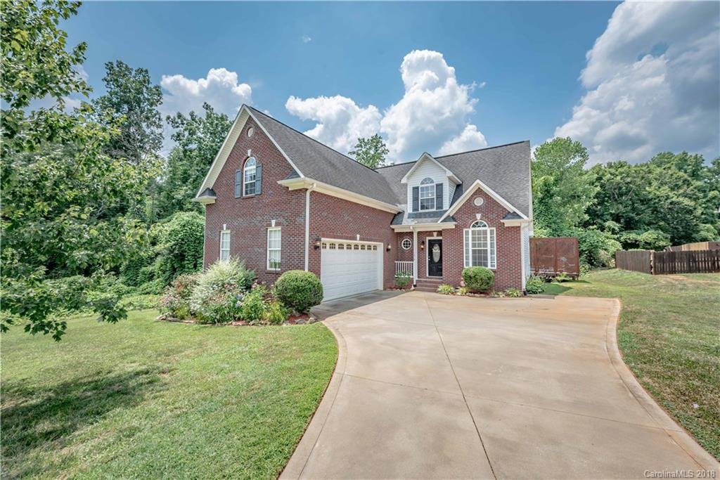 Property image 1 at 1016 Preston Drive, Lowell, NC 28098