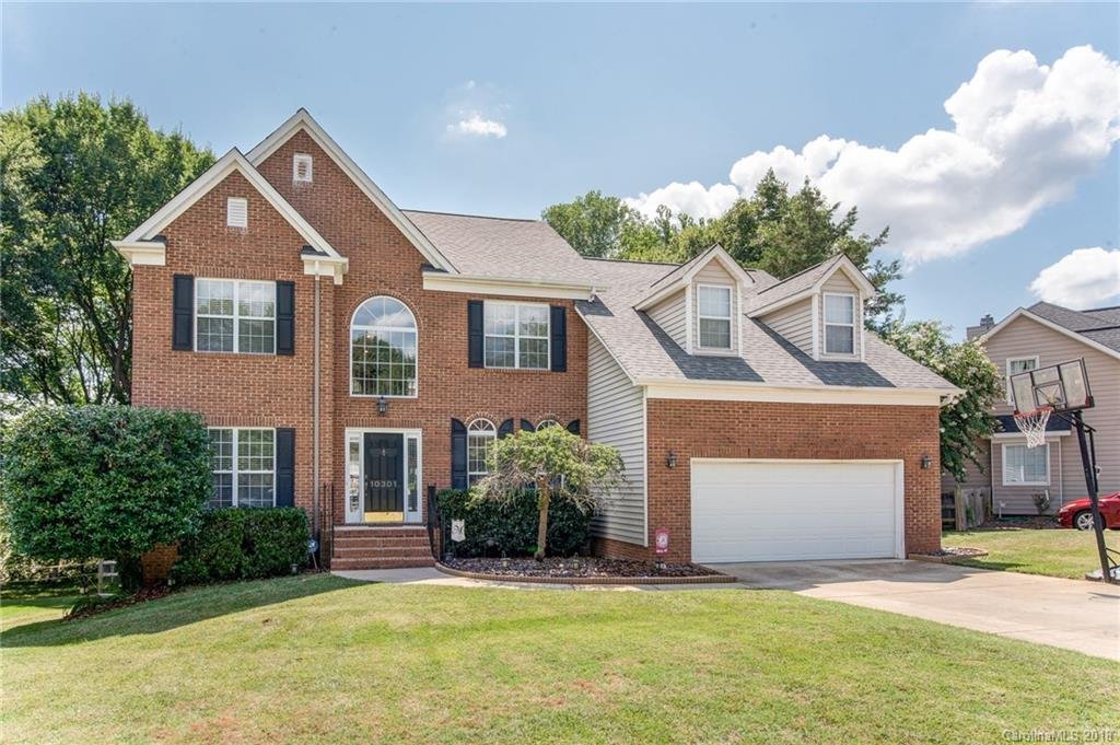 Property image 1 at 10301 Rougemont Lane, Charlotte, NC 28277