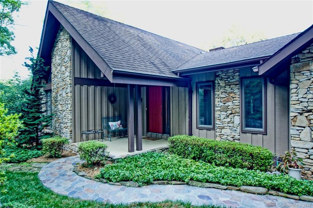 Property image 1 at 128 Larchmont Drive, Hendersonville, NC 28791