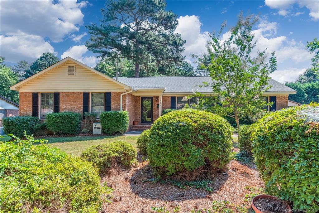 Property image 1 at 13523 Four Oaks Lane, Matthews, NC 28105