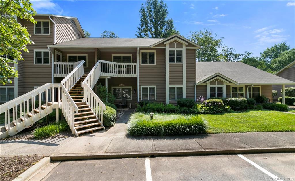 Property image 1 at 14 Willow Tree Run, Asheville, NC 28803