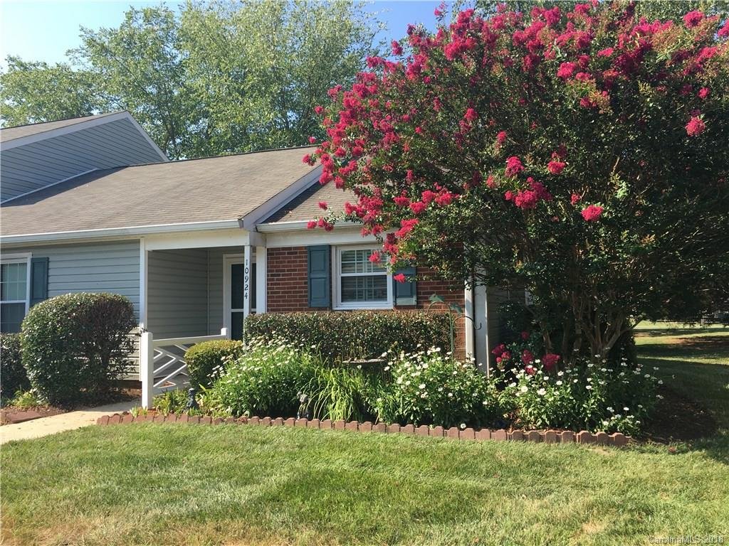 Property image 1 at 10924 Winterbourne Court, Charlotte, NC 28277
