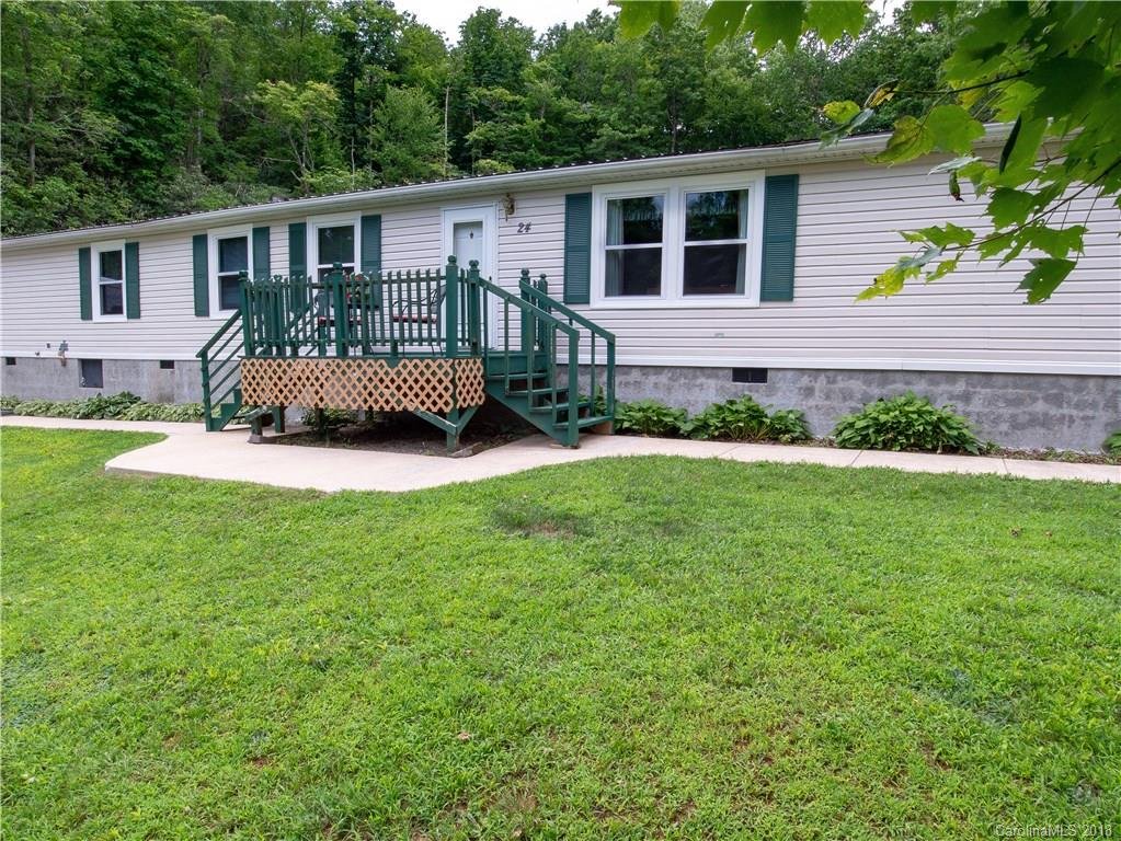 Property image 1 at 24 Roost Road, Horse Shoe, NC 28742