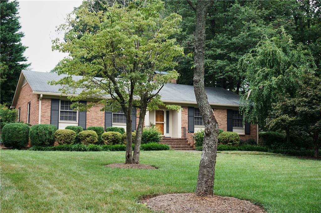 607 2nd Avenue Place