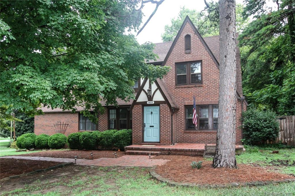 Property image 1 at 1028 S Belvedere Avenue, Gastonia, NC 28054