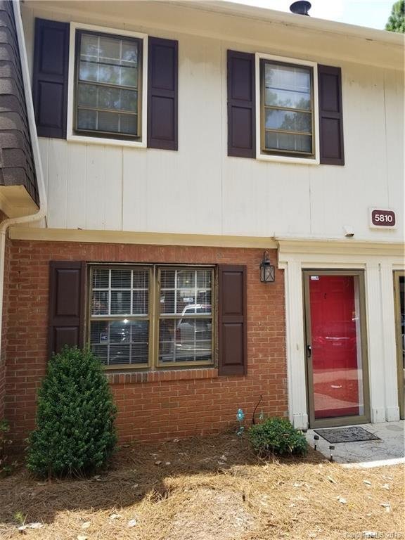 5810 Hunting Ridge Lane