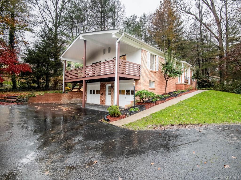 Property image 1 at 2 Bansha Drive, Hendersonville, NC 28791