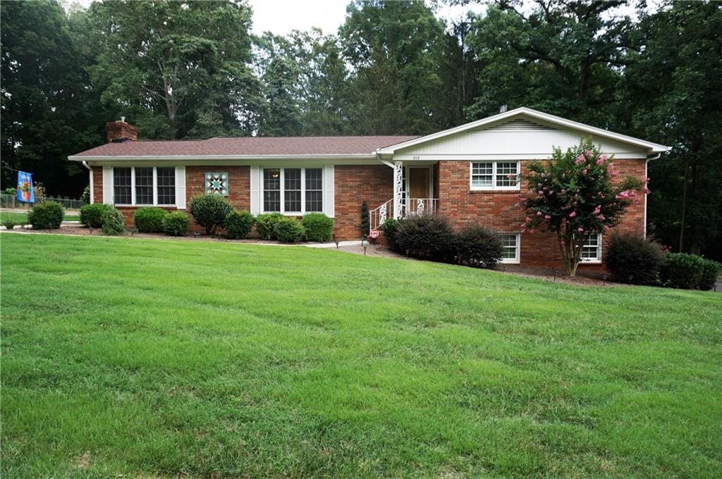 702 2nd Avenue Place