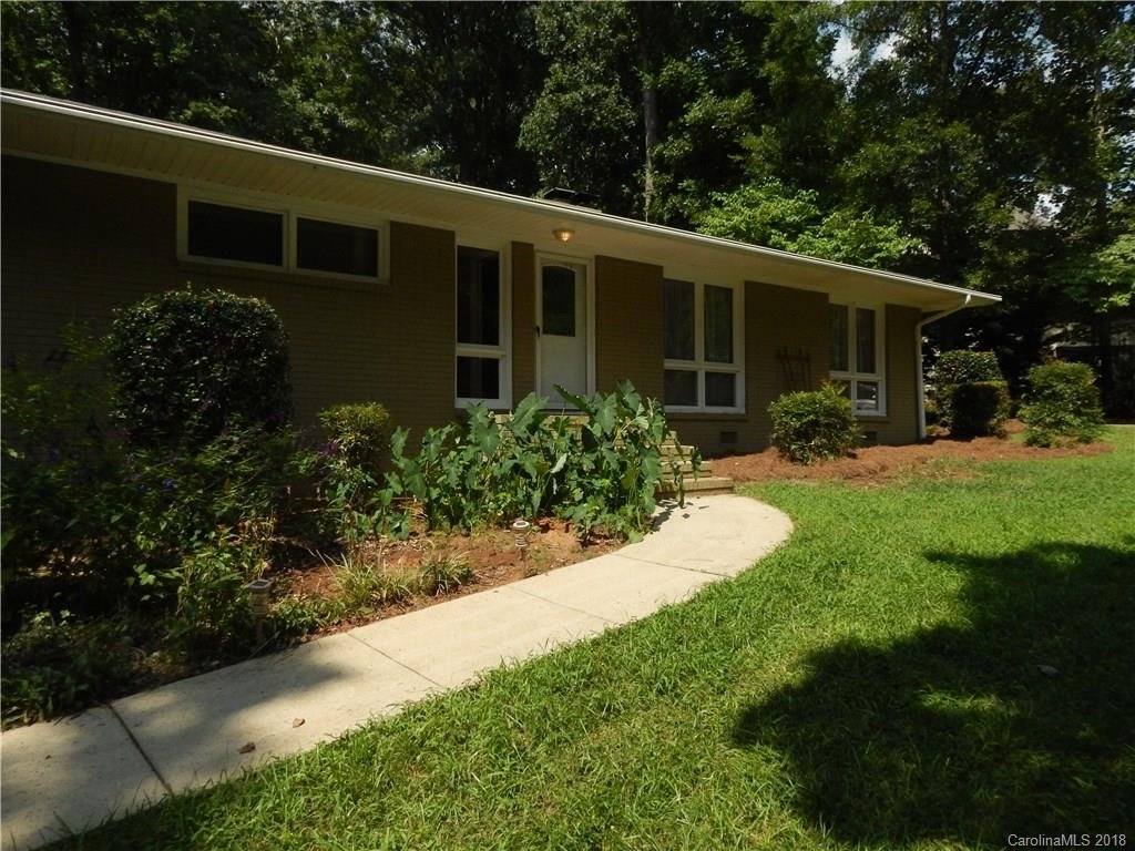Property image 1 at 341 Beverly Circle, Charlotte, NC 28270