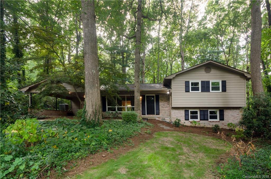 Property image 1 at 206 Beth Drive, Hendersonville, NC 28791