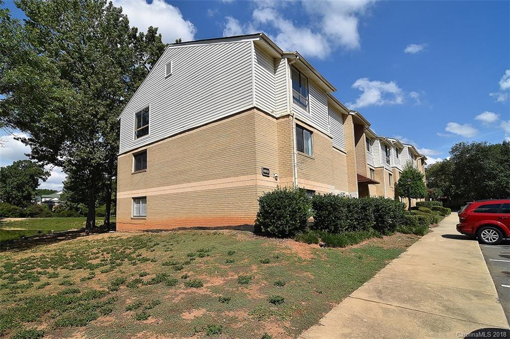 4902 Spring Lake Drive