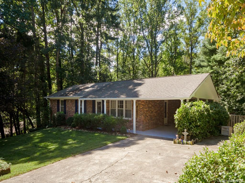 Property image 1 at 921 Indian Hill Road, Hendersonville, NC 28791