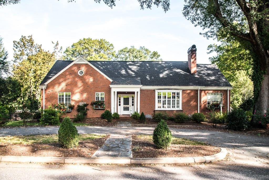 Property image 1 at 7 7th Avenue, Hickory, NC 28601