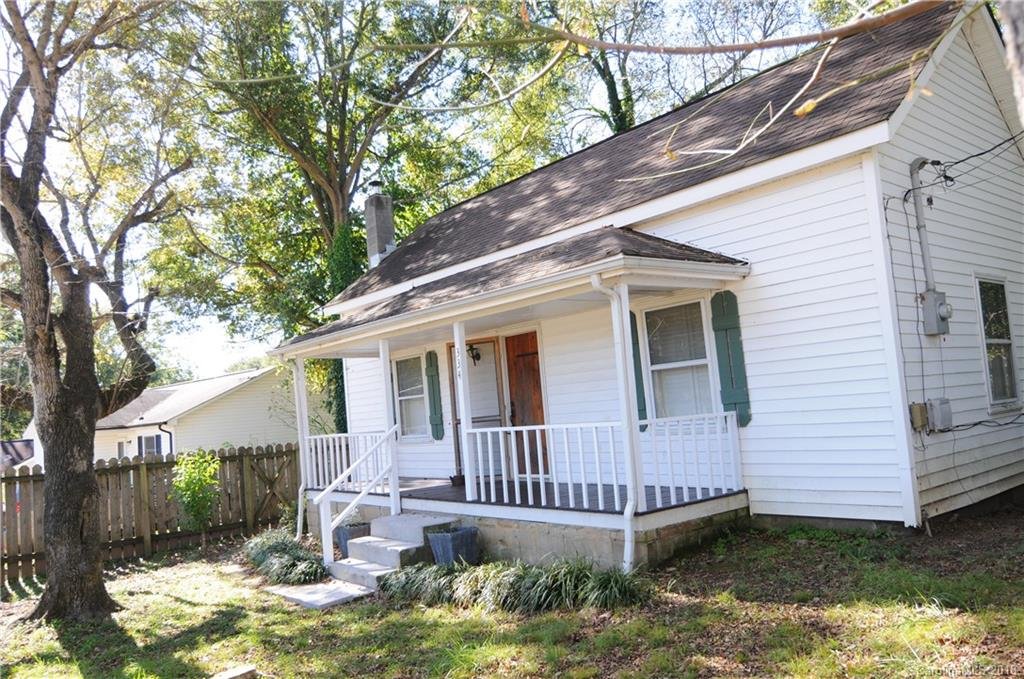 Property image 1 at 334 D Street, Lincolnton, NC 28092