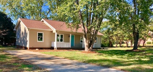Property image 1 at 1273 Courtney Drive, Hickory, NC 28602