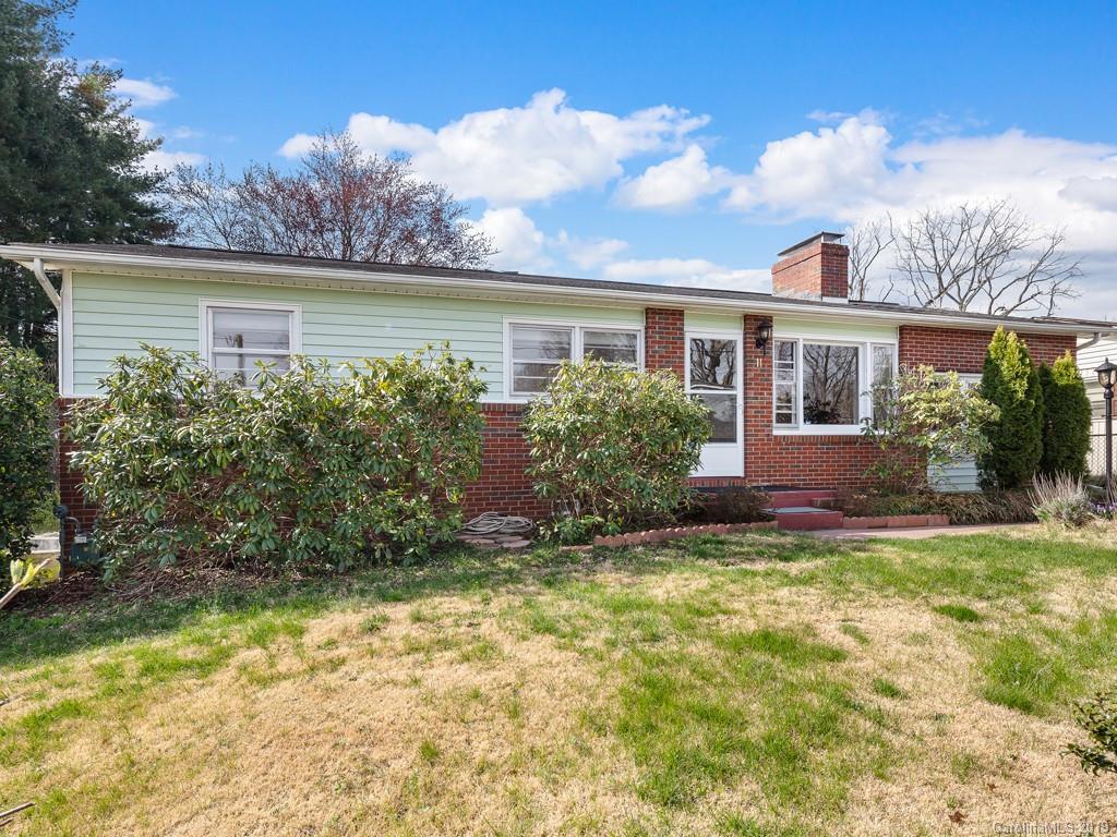 Property image 1 at 11 Holly Street, Asheville, NC 28806