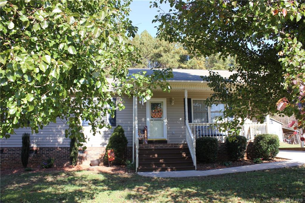 135 Yadkin River Road