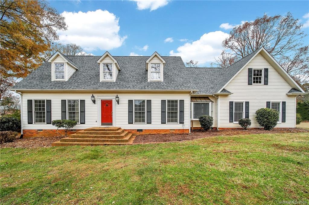 1240 Pinecrest Drive