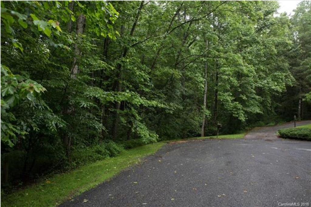 Property image 1 at 26 Legendary Road, Hendersonville, NC 28739