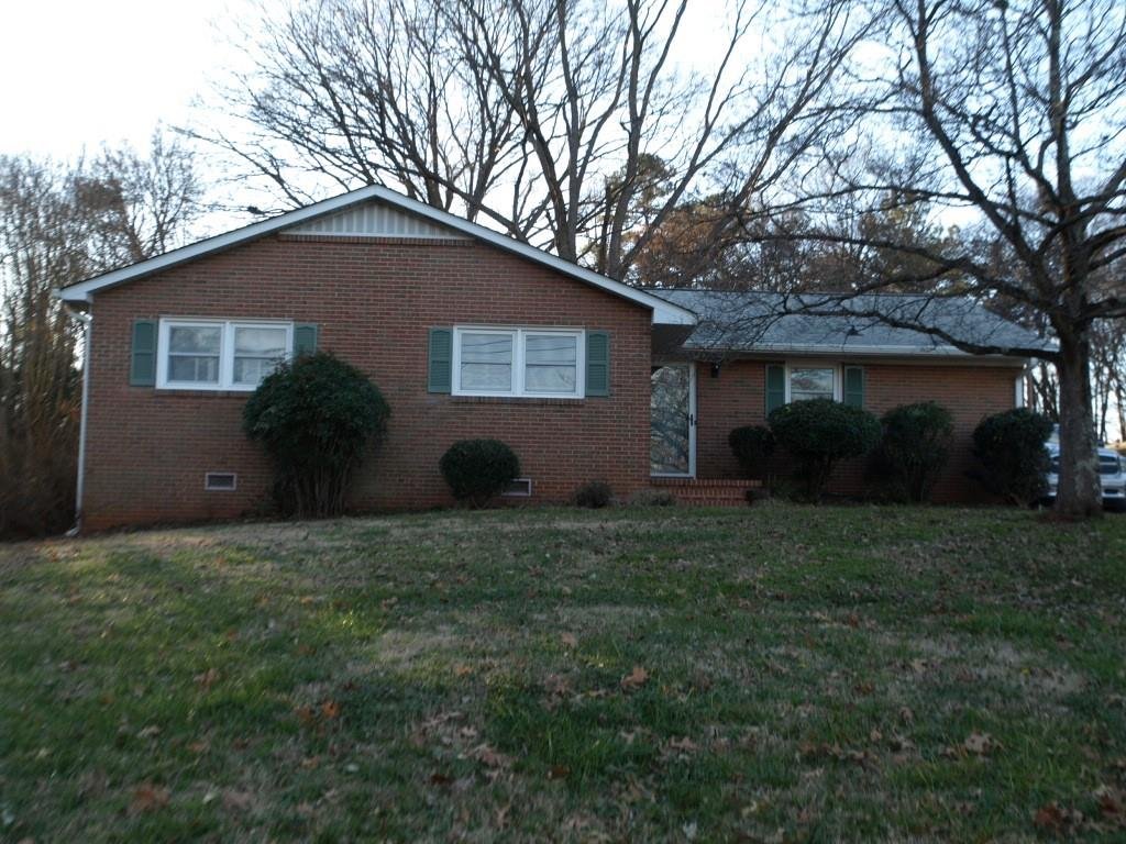 Property image 1 at 215 Johnston Drive, Belmont, NC 28012