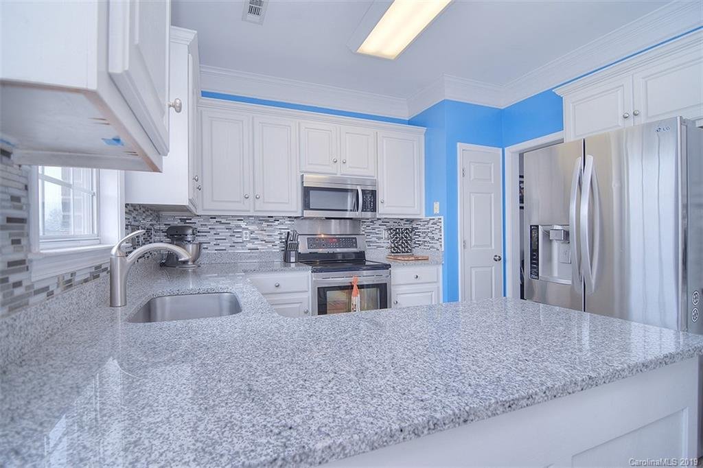 6624 Edwards Farm Lane