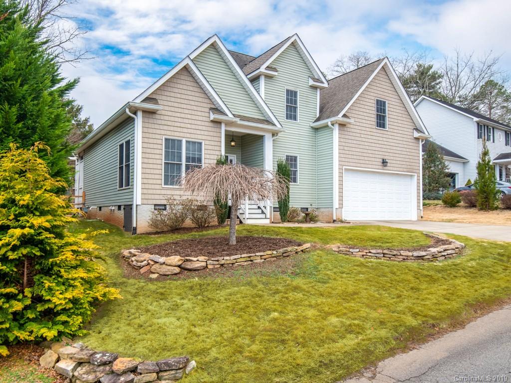 Property image 1 at 28 Village East Court, Asheville, NC 28805