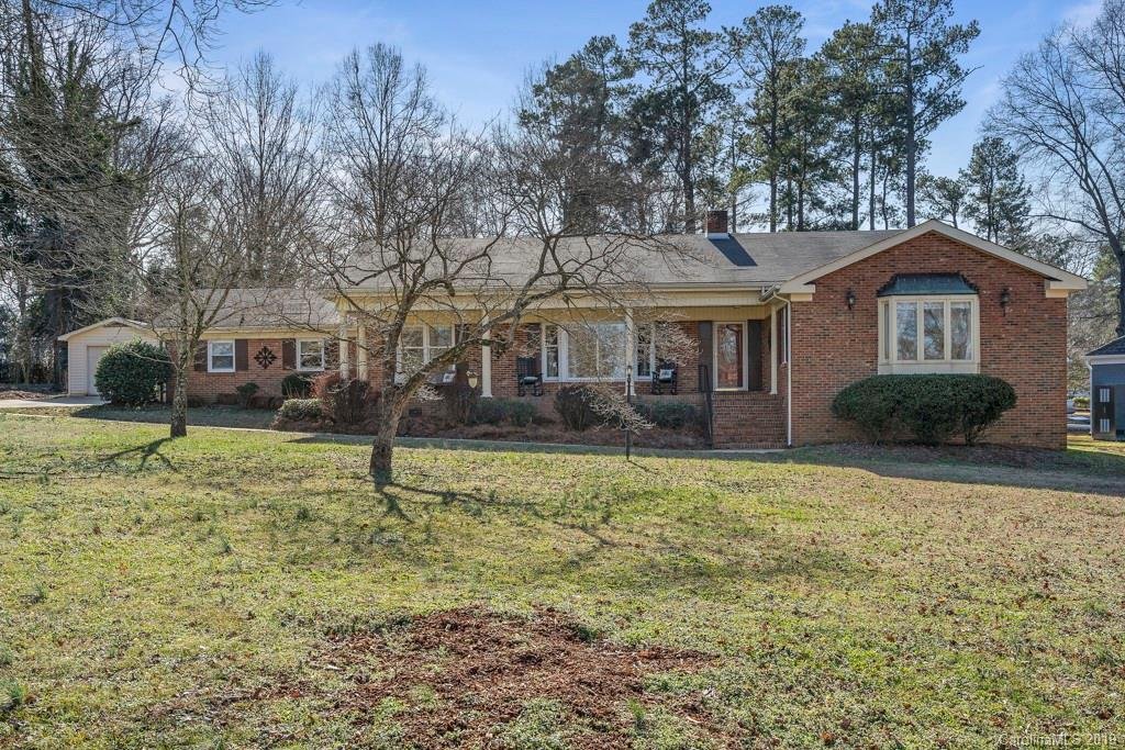 1043 Candlewood Lane