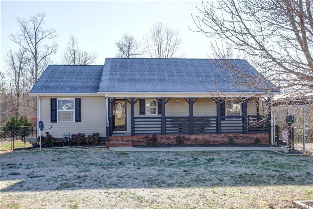 Property image 1 at 125 Dayton Road, Dallas, NC 28034