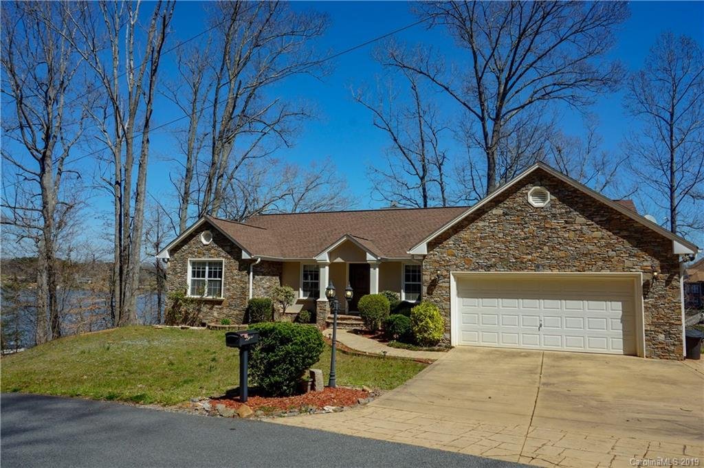 3568 Bay Pointe Drive