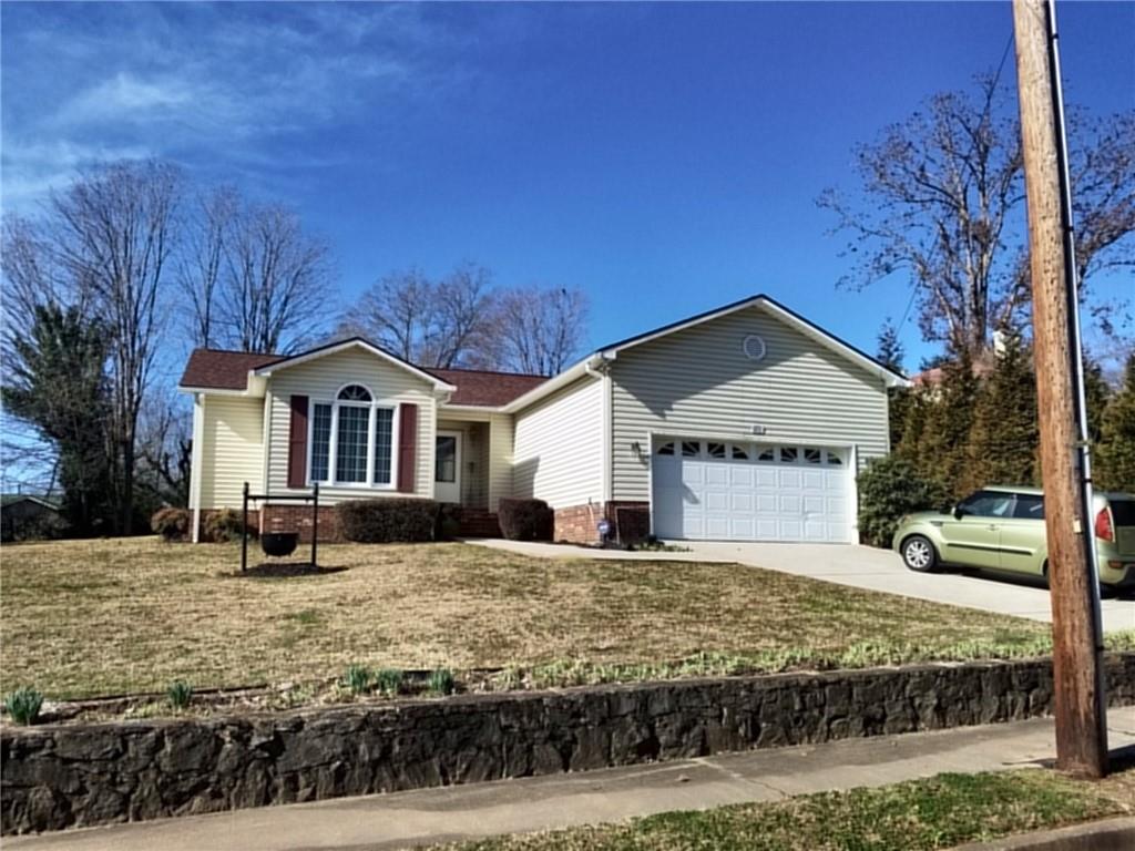 Property image 1 at 408 Kentwood Street, Lenoir, NC 28645