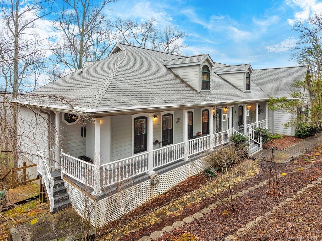 Property image 1 at 16 Hobe Crest, Hendersonville, NC 28792