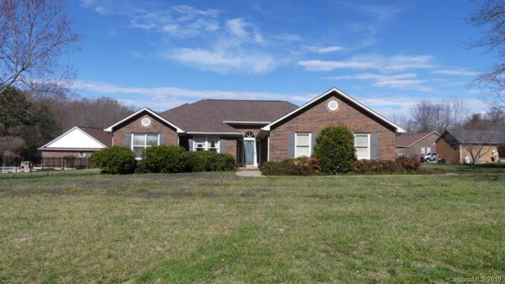 Property image 1 at 7947 King Arthurs Court, Denver, NC 28037