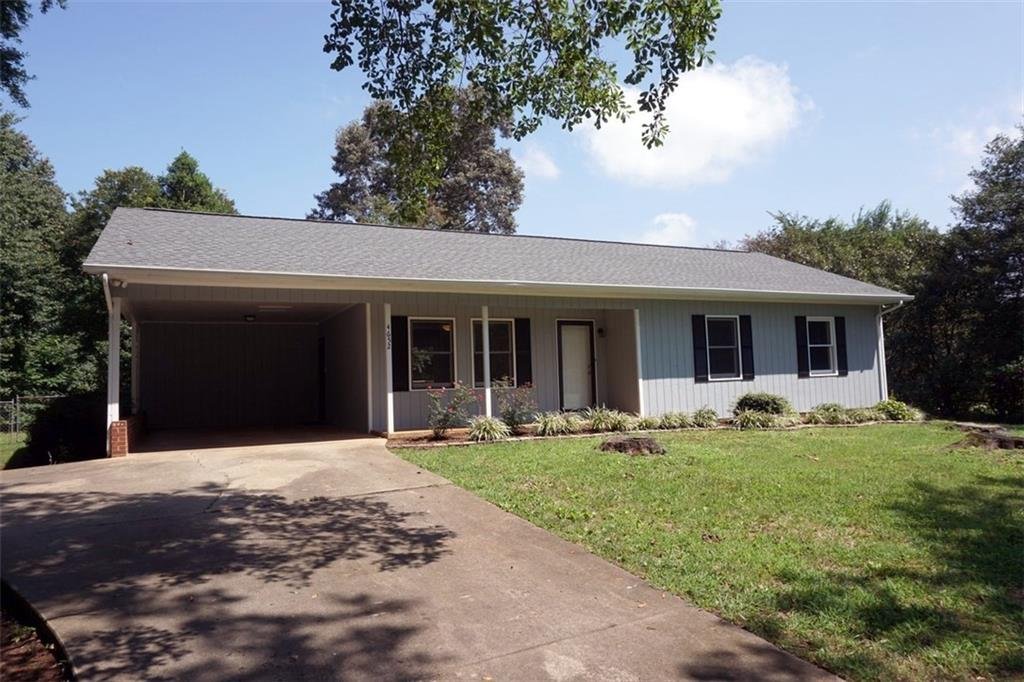 Property image 1 at 4652 Queens Road, Hickory, NC 28602