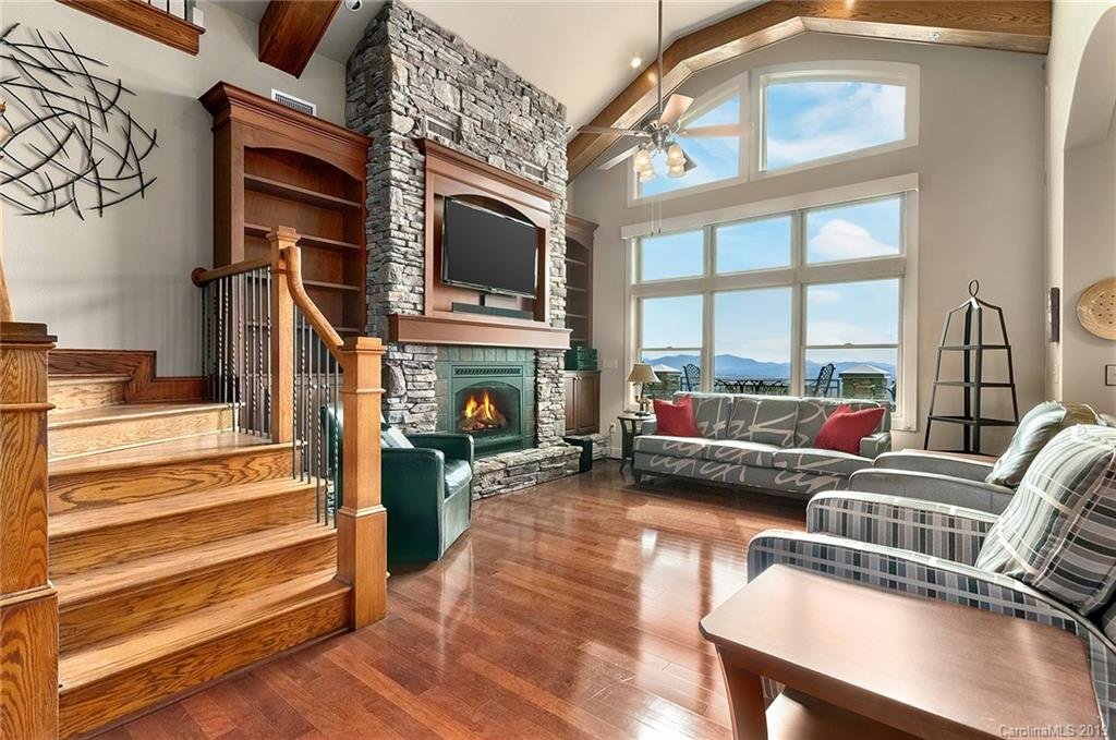 Property image 1 at 4 Chimney Crest Drive, Asheville, NC 28806