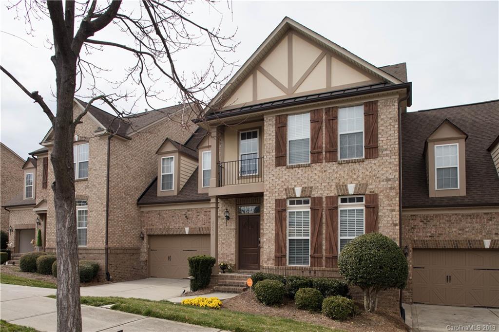 2262 Donnington Lane