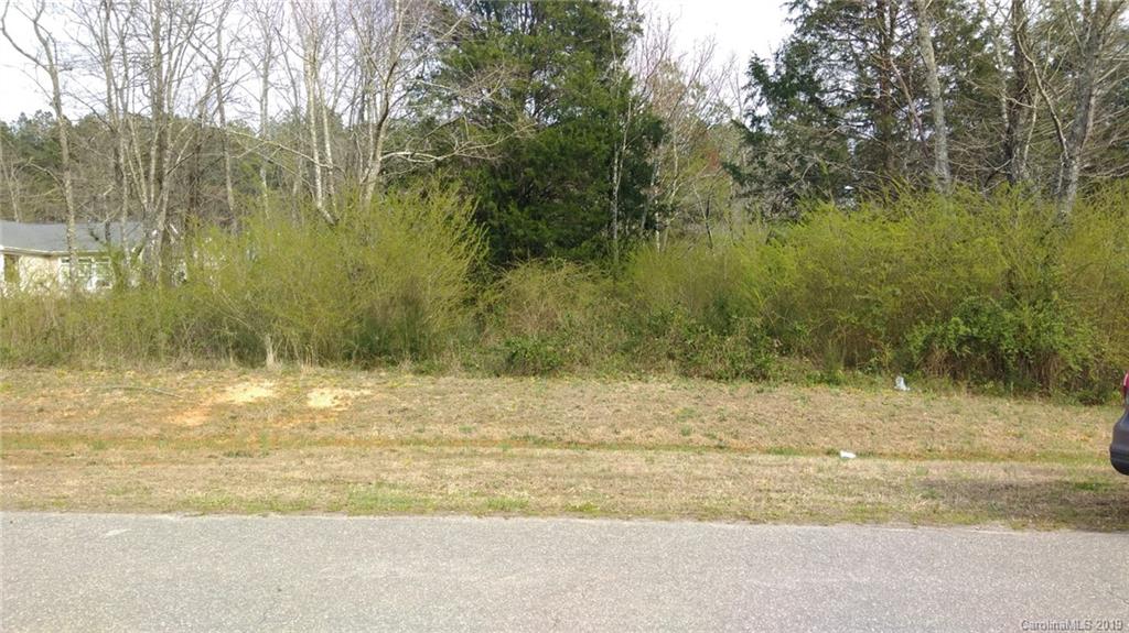 Property image 1 at 121 Castle Court, Kings Mountain, NC 28086