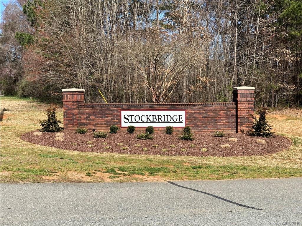 Property image 1 at 5040 Stockbridge Drive, Mount Holly, NC 28120