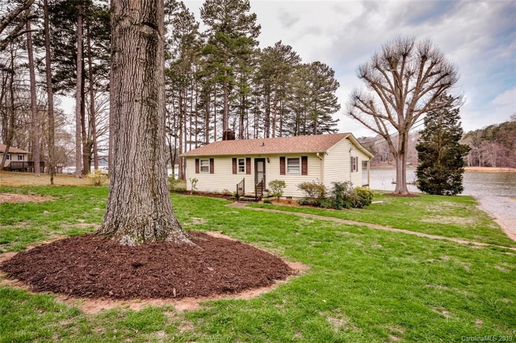 Property image 1 at 140 Morgan Bluff Road, Mooresville, NC 28117