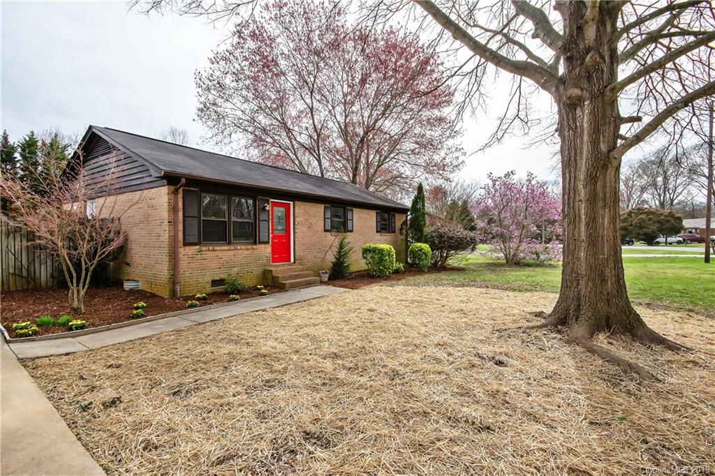 301 Grover Moore Place