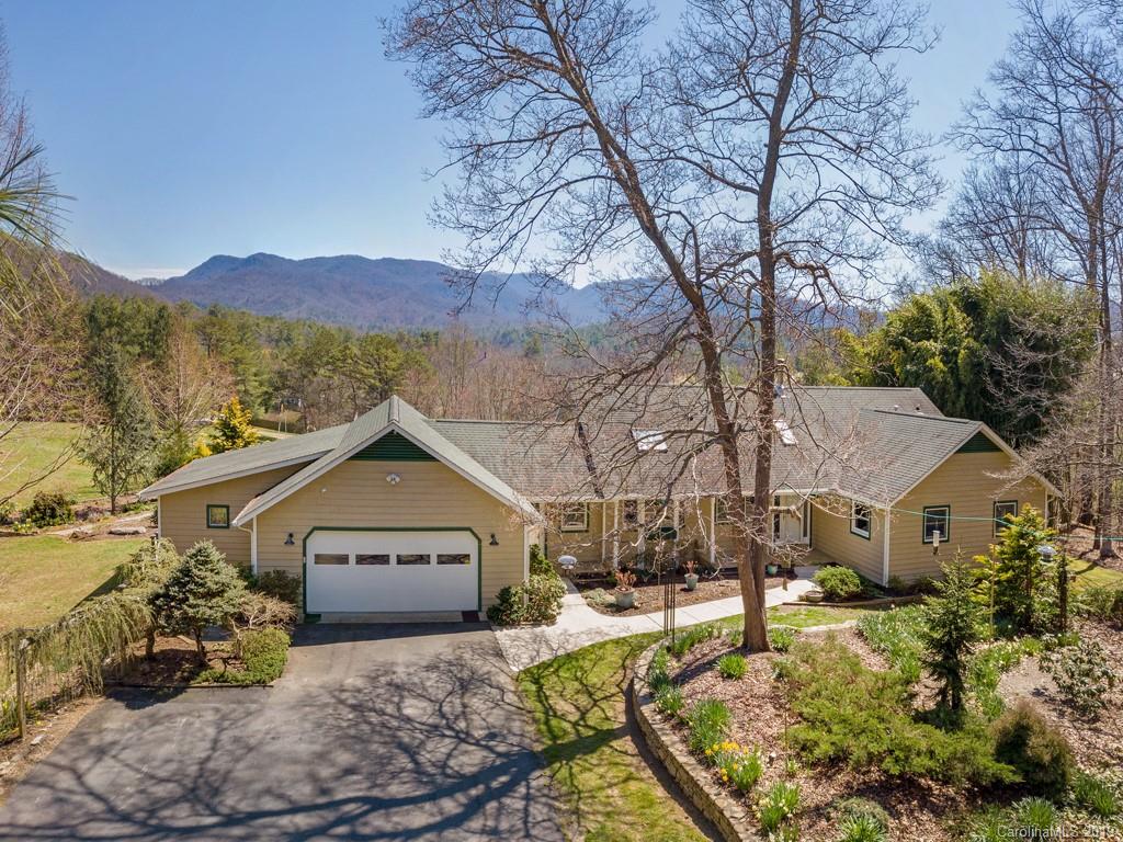 Property image 1 at 10 Sharon Drive, Fairview, NC 28730