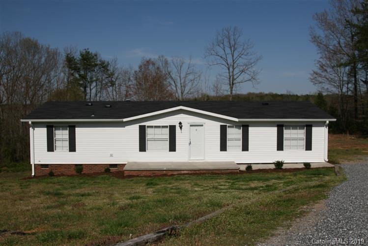 Property image 1 at 134 Cripple Creek Lane, Statesville, NC 28677