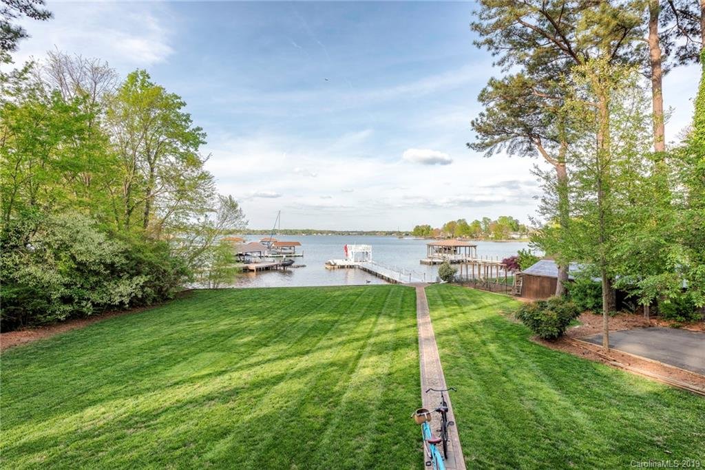 22244 Country Club Circle