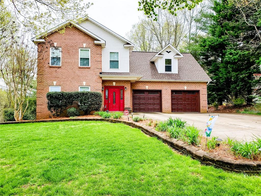 Property image 1 at 6309 Mountainside Drive, Hickory, NC 28601