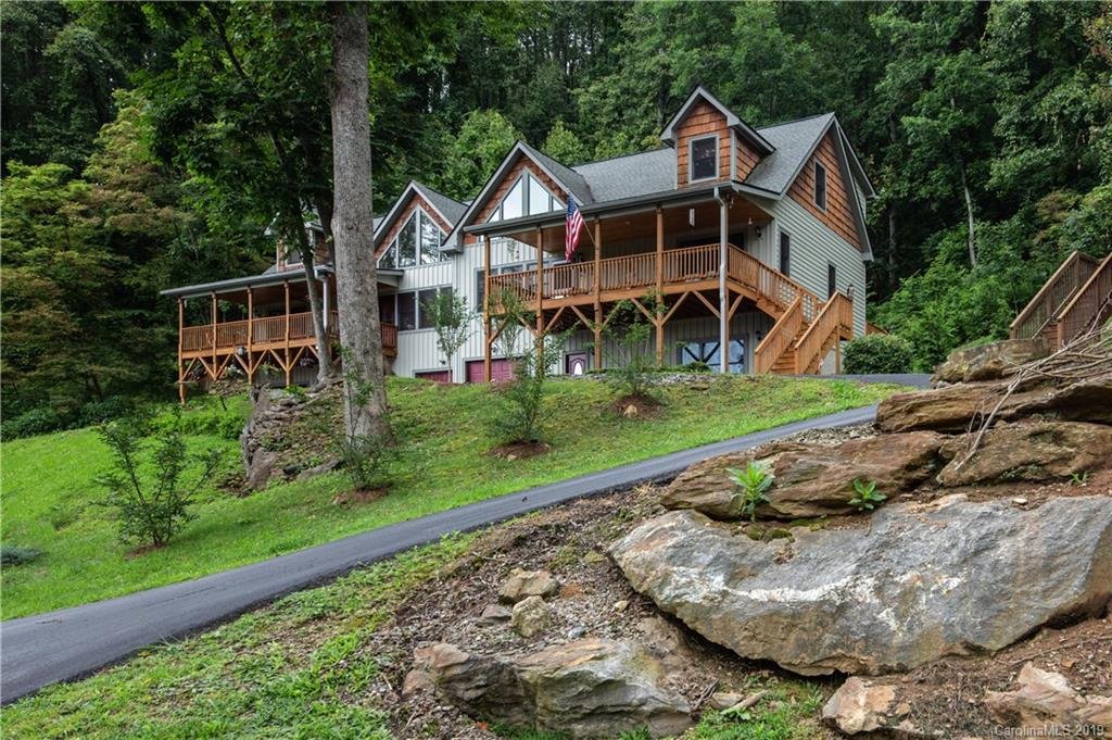 Property image 1 at 25 Parliament Place, Waynesville, NC 28785