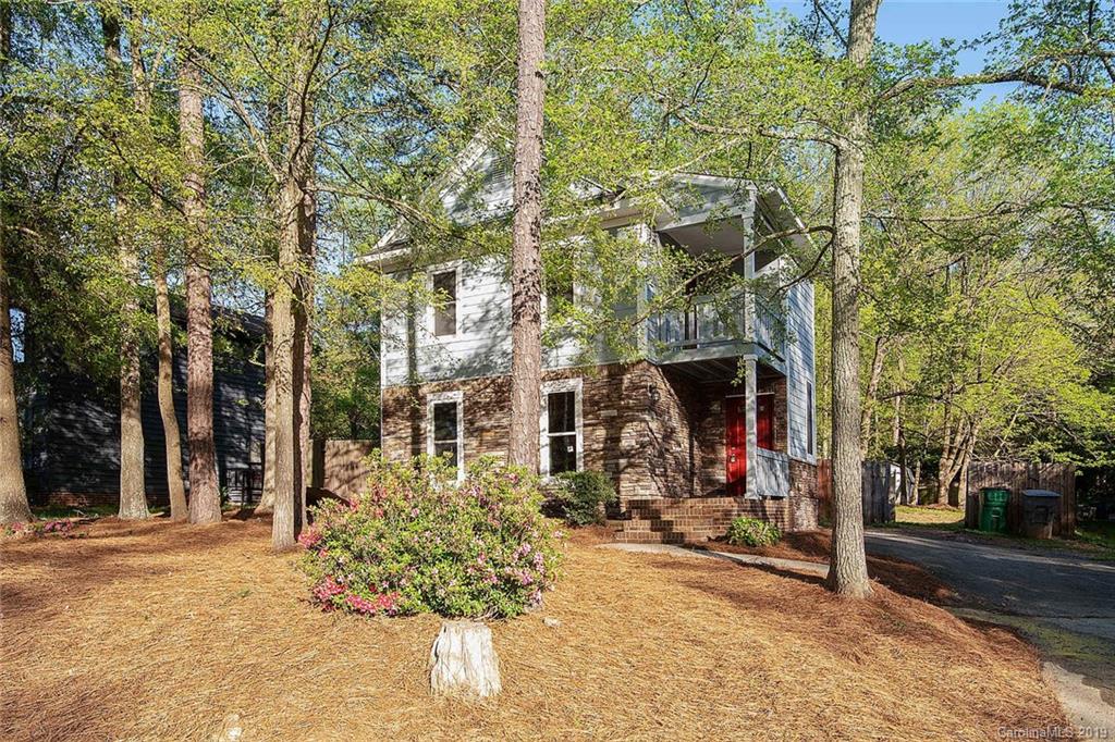 Property image 1 at 1907 Crooked Creek Drive, Charlotte, NC 28214