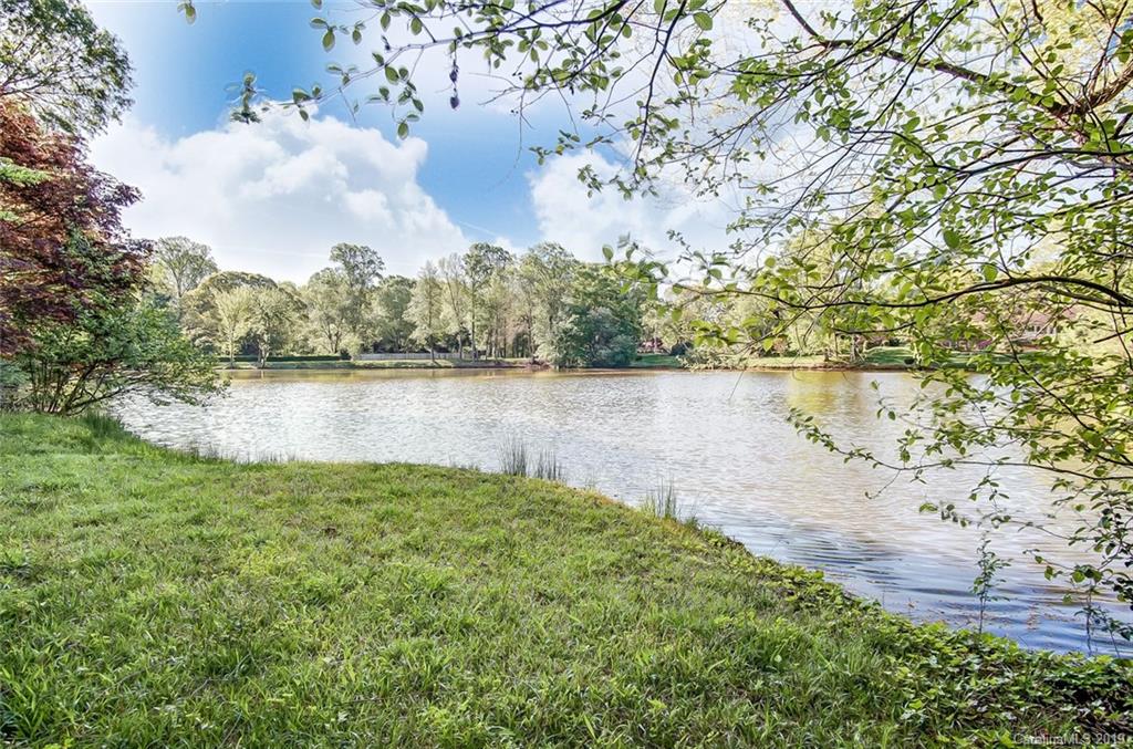 Property image 1 at 610 S Carolina Avenue, Statesville, NC 28677